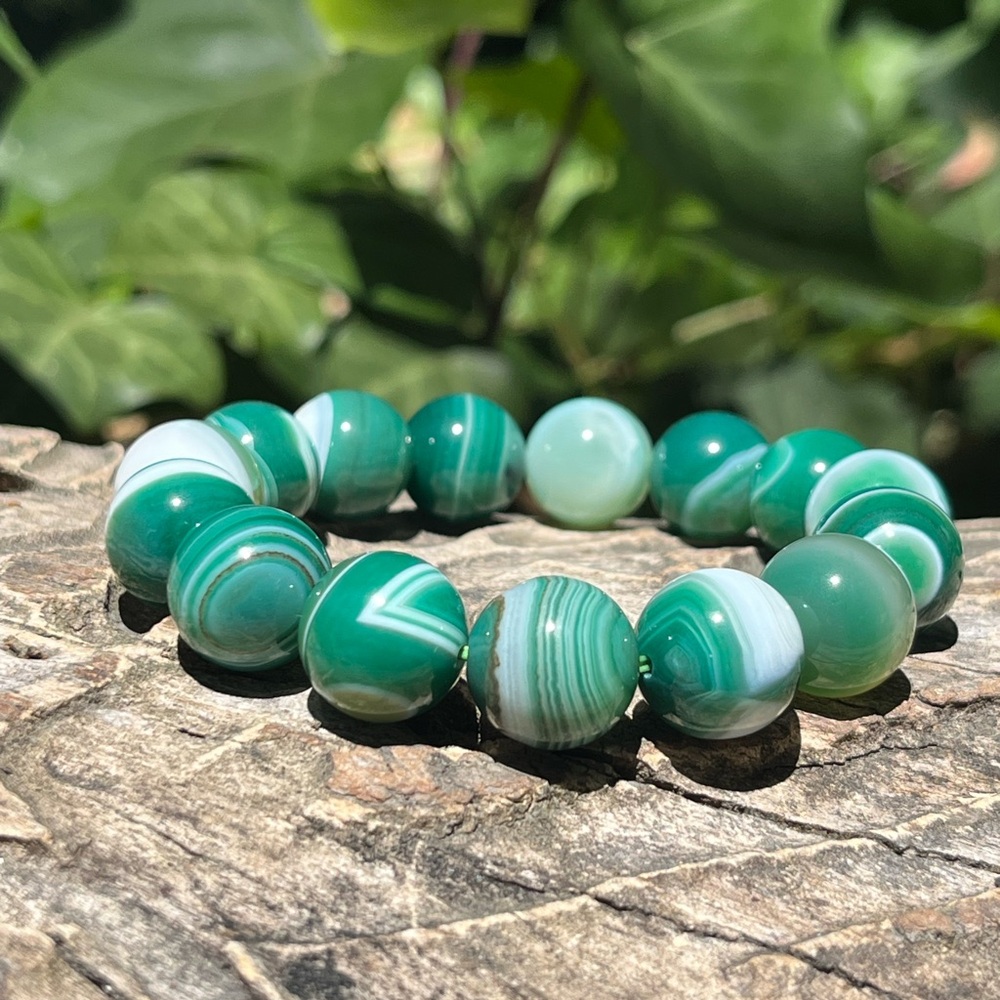 14mm green Botswana agate bracelet - Picture 3 of 8